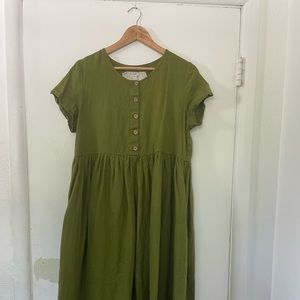 Not perfect Linen loose 'MAMA-2' dress in maxi length.